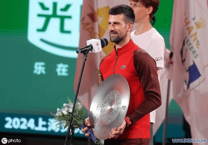 辛纳上海大师赛首夺男单冠军，德约科维奇屈居亚军